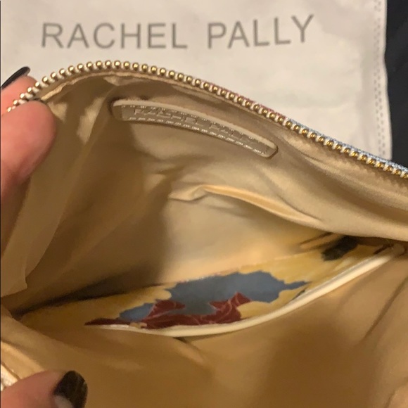 Clutch - Picture 3 of 4